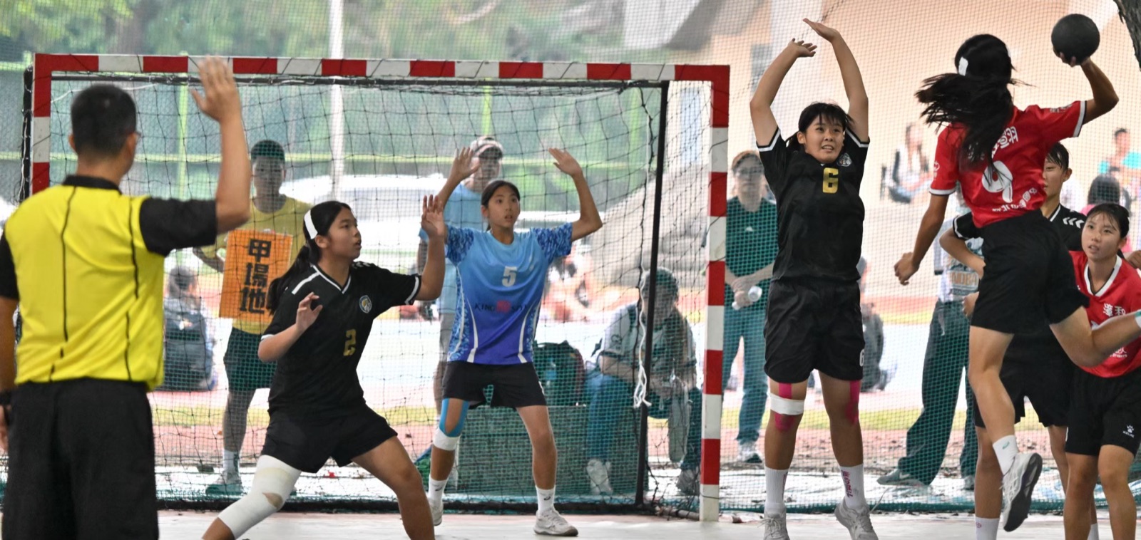 崇倫國中女子手球隊奪冠時刻